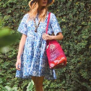 Tuckernut Ro’s Garden Blue Floral Short-Sleeve Women’s Dress